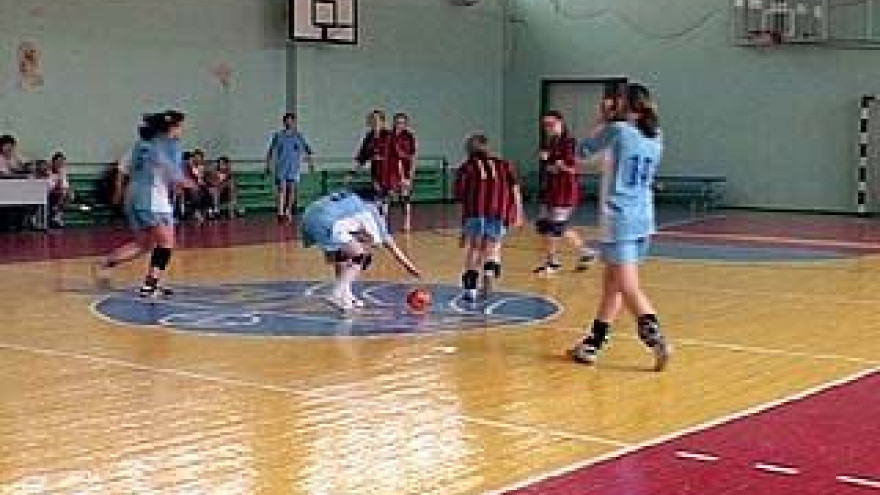 Завершилось первенство по гандболу