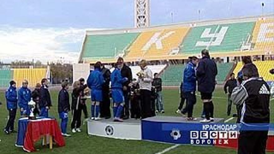 Воронежская "Энергия" завершила сезон в женском футболе в Краснодаре