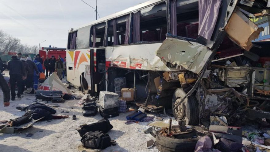 В Воронежской области столкнулись автобус и грузовик: 2 человека погибли