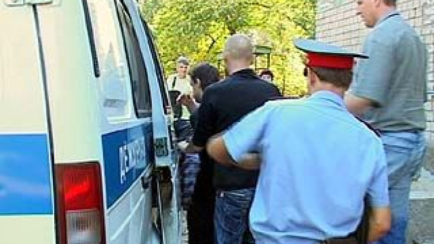 Наркоторговцы из Питера устроили в воронежской квартире перевалочный пункт