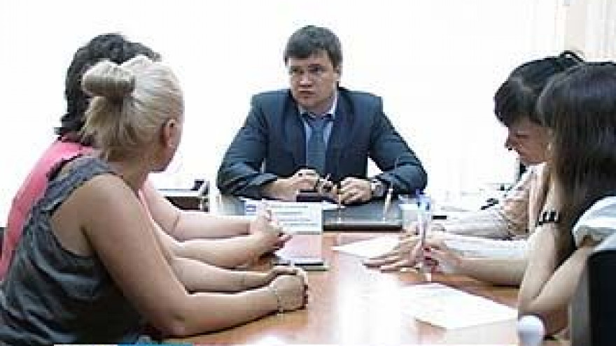 В проблемах воронежцев разбирался депутат Гордумы Алексей Чернов