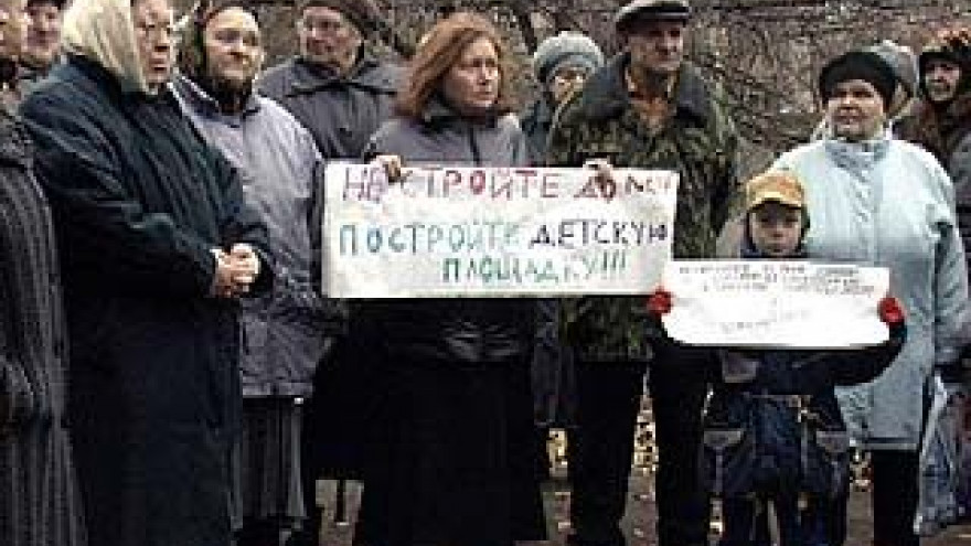Мэрия обещала разобраться с незаконными застройками