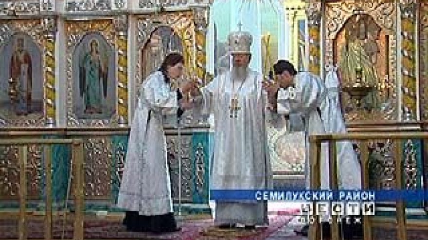 В селе Девица митрополит Сергий провел божественную литургию