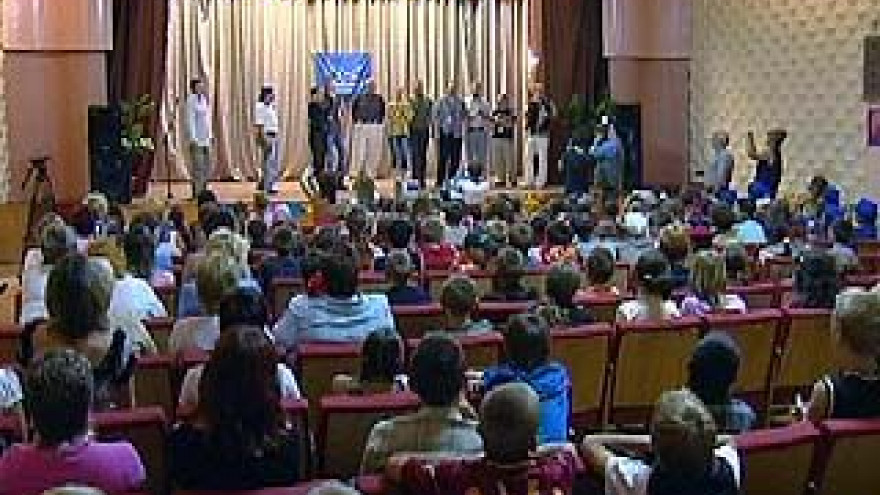 Артисты посетили Центр социальной помощи детям "Буревестник"