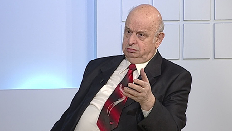 Критик Бронислав Табачников открестился от решения о сносе оперного театра в Воронеже