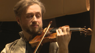В Воронеже выступит один из самых известных российских скрипачей
