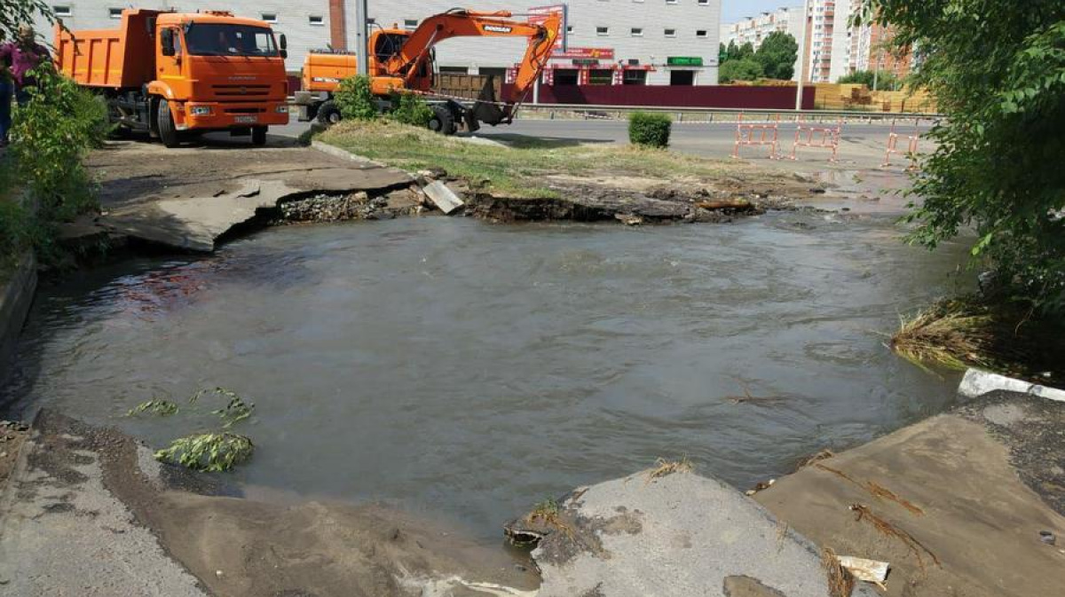 Коммунальная авария оставила без воды один из районов Воронежа – Новости  Воронежа и Воронежской области – Вести Воронеж