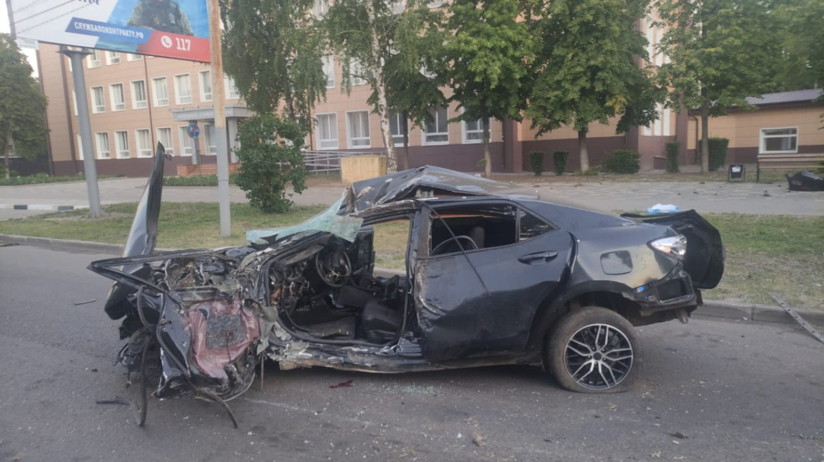 В Воронеже 18-летний автомобилист на Toyota Corolla разбился насмерть на Ленинском  проспекте – Новости Воронежа и Воронежской области – Вести Воронеж