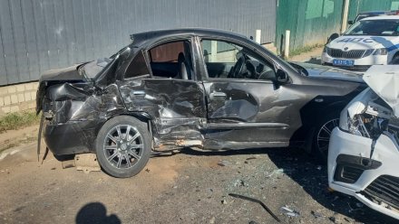 Два водителя пострадали в аварии на «проклятом» участке набережной в Воронеже 