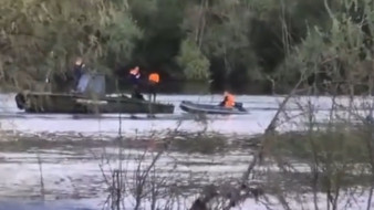 Тело водителя утонувшего ВАЗа вытащили из реки в Воронежской области 