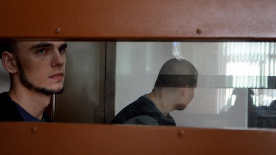 «Выкинули в поле истекать кровью». В Воронеже судят парней, зарезавших таксистку ради «ВАЗа»
