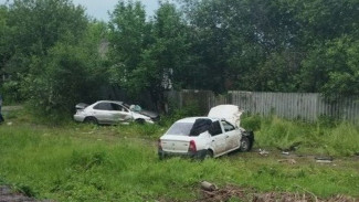 В Воронежской области при столкновении двух автомобилей погиб мужчина