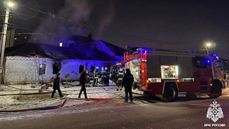 Три человека погибли при пожаре в частном доме в Воронеже