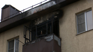  Стала известна причина масштабного пожара в воронежской 4-этажке