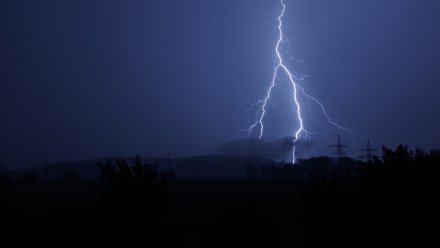 Град и грозы накроют Воронежскую область 