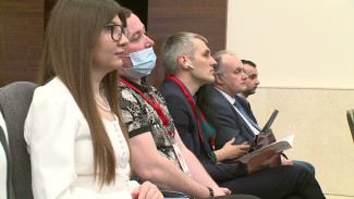 На крупном форуме в Воронеже обсудили меры поддержки бизнеса 