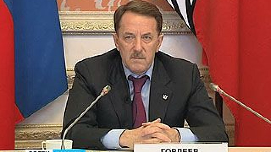 Алексей Гордеев: в 2015 действовать в экономике придётся "с листа"