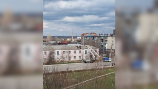 Шквалистый ветер повредил 33 жилых дома в воронежской Россоши