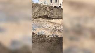 Воронежцы пожаловались на вырытый коммунальщиками «бассейн»