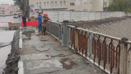 Виадук у «Работницы» закрыли для пешеходов в Воронеже 