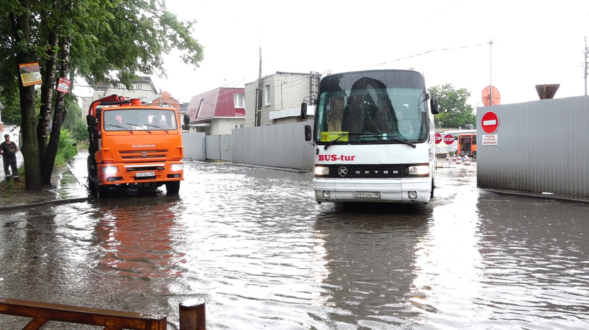 В Воронеже во время ливня попадали деревья | 23.07.2024 | Воронеж -  БезФормата