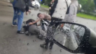 Автобус сбил мужчину на улице Генерала Лизюкова в Воронеже