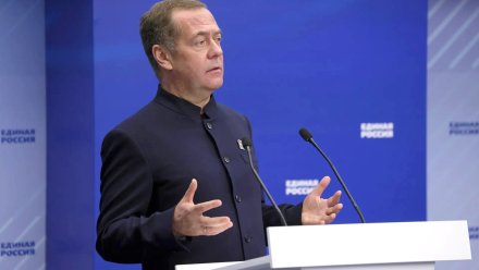 Медведев: почти 3 млн предложений поступило в народную программу 