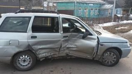 Ребёнок пострадал в ДТП с тремя легковушками в Воронежской области