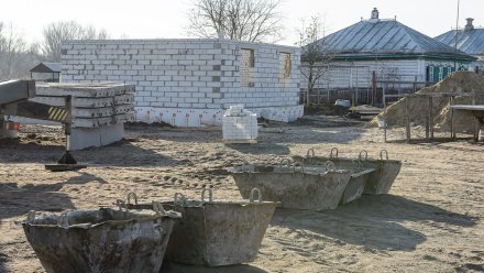 Дома для погорельцев из воронежского села построят к марту 2021 года