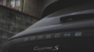 У воронежца арестовали Porsche Cayenne за трёхлетнюю неуплату налогов