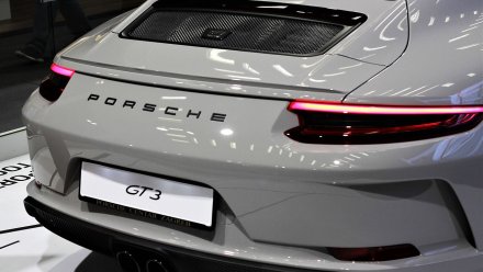 В массовом ДТП с Porsche в Воронеже пострадали два человека