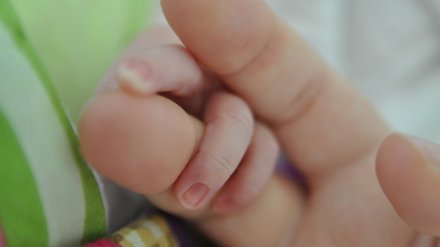 В Нововоронеже лишили родительских прав многодетную мать, которая довела дочь до реанимации