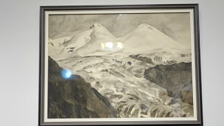 В воронежском музее открылась выставка работ про восхождение на Эльбрус