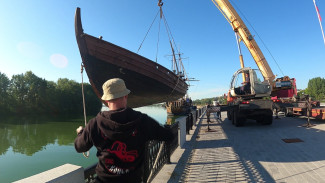 Драккары викингов. У «‎Гото Предестинации»‎ в Воронеже прошла скандинавская флотилия