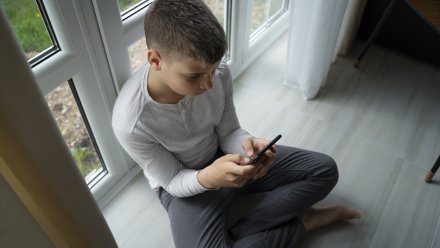 Аферисты начали обманывать воронежских подростков под предлогом свидания с девушкой