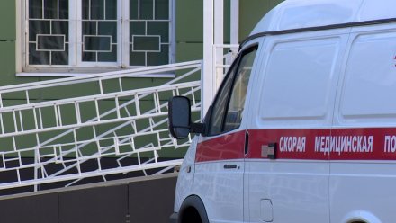 В Воронежской области не дождавшийся скорой мужчина умер на руках прохожих