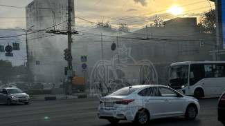Воронежцы сообщили о пожаре в ресторане «Форт»