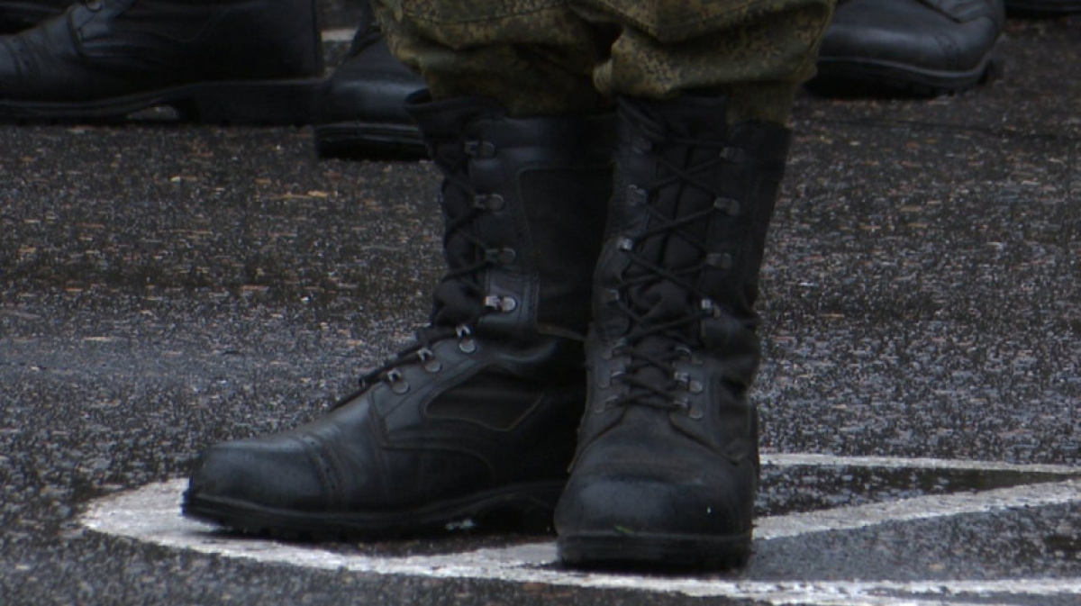 Гвазда. Ветерану починили крышу. Стадион бутурлиновка воронежская область. Город бутурлиновка. Городской парк бутурлиновка.