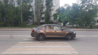 В Воронеже водитель иномарки сбил школьницу на пешеходном переходе