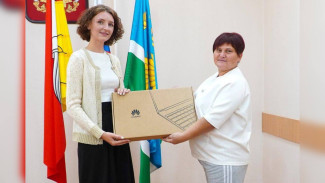 Депутат Госдумы от «Единой России» помог семьям с детьми из разных районов области