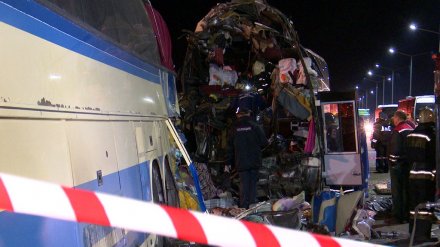 После страшного ДТП с автобусами под Воронежем в больницах остаются 8 человек