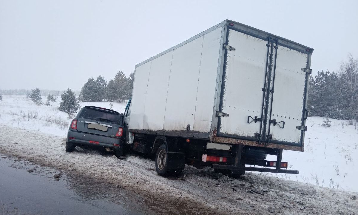 Мужчина и женщина погибли в ДТП с «Газелью» на воронежской трассе – Новости  Воронежа и Воронежской области – Вести Воронеж