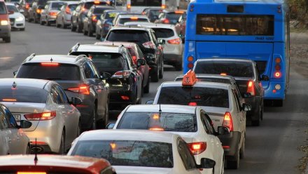 Страховщики назвали автомобилистам самые аварийные улицы Воронежа
