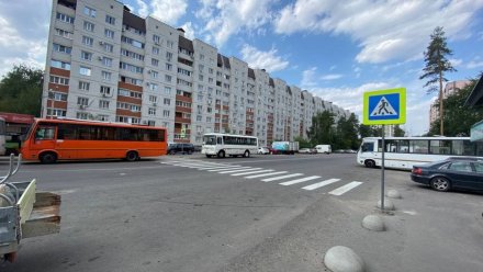 В воронежском микрорайоне Электроника задержали трёх человек с наркотиками