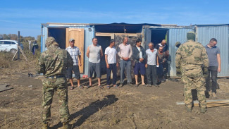 Силовики нагрянули с проверкой на стройплощадку в Новохопёрском районе