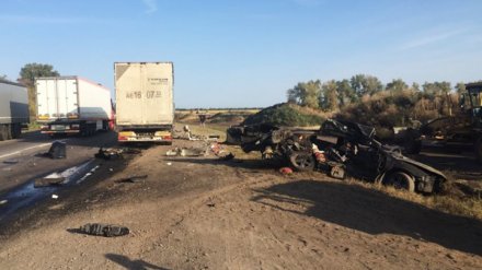 На трассе под Воронежем в крупном ДТП погибли трое взрослых и 5-летний ребёнок