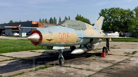 В Воронеже советский истребитель выставили на продажу на Avito