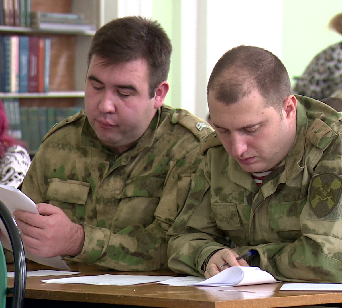 Около сотни воронежцев написали этнографический диктант – Новости Воронежа  и Воронежской области – Вести Воронеж