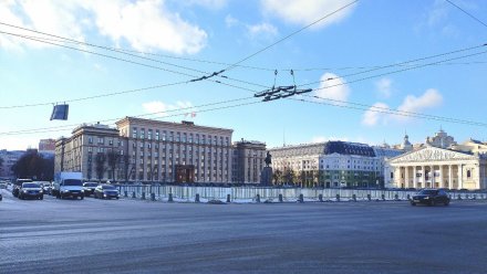 Главную площадь Воронежа начали готовить к Новому году-2024