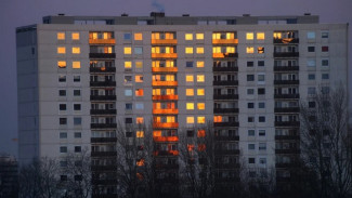 В Воронеже из горящей многоэтажки эвакуировали 35 человек: есть пострадавшие